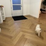 Fourniture et pose collée d’un parquet chêne bâton rompus huilé, grande largeur aspect bois chaud à Wintzenheim à côté de Colmar