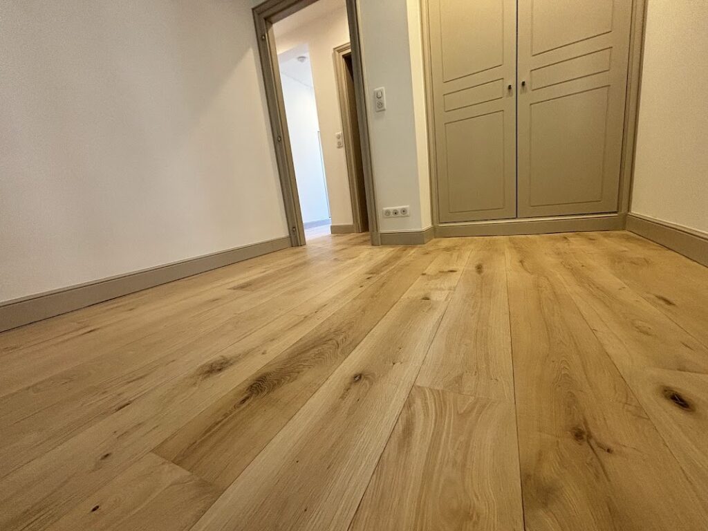 Rénovation de parquet chêne par ponçage et vitrification Colmar