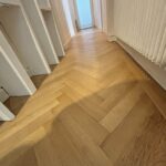 Rénovation par ponçage et vitrification de parquet massif vernis à Colmar Haut Rhin