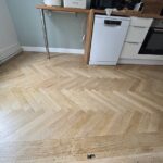 Rénovation par ponçage et vitrification de parquet massif vernis à Colmar Haut Rhin