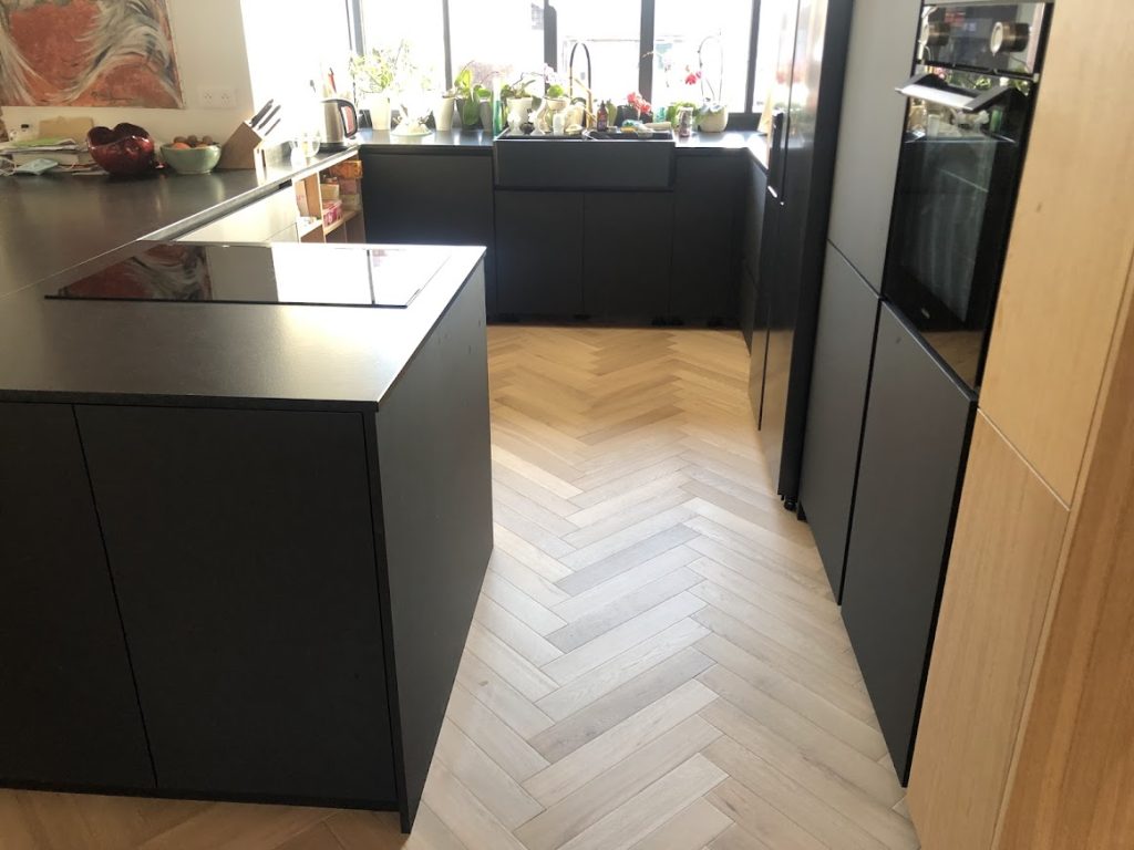 Budget 2026 : fourniture et pose collée parquet à Colmar Haut-Rhin