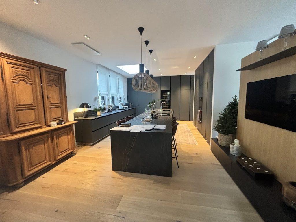 Parquet contrecollé à Husseren-les Châteaux : fourniture et pose experte